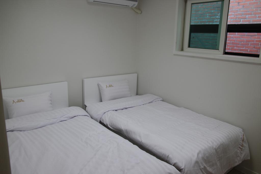 Starhostel Dongdaemun Suite Seoul Værelse billede